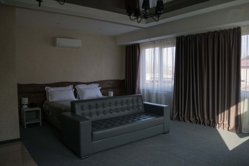 My Hotel Bishkek Exterior photo